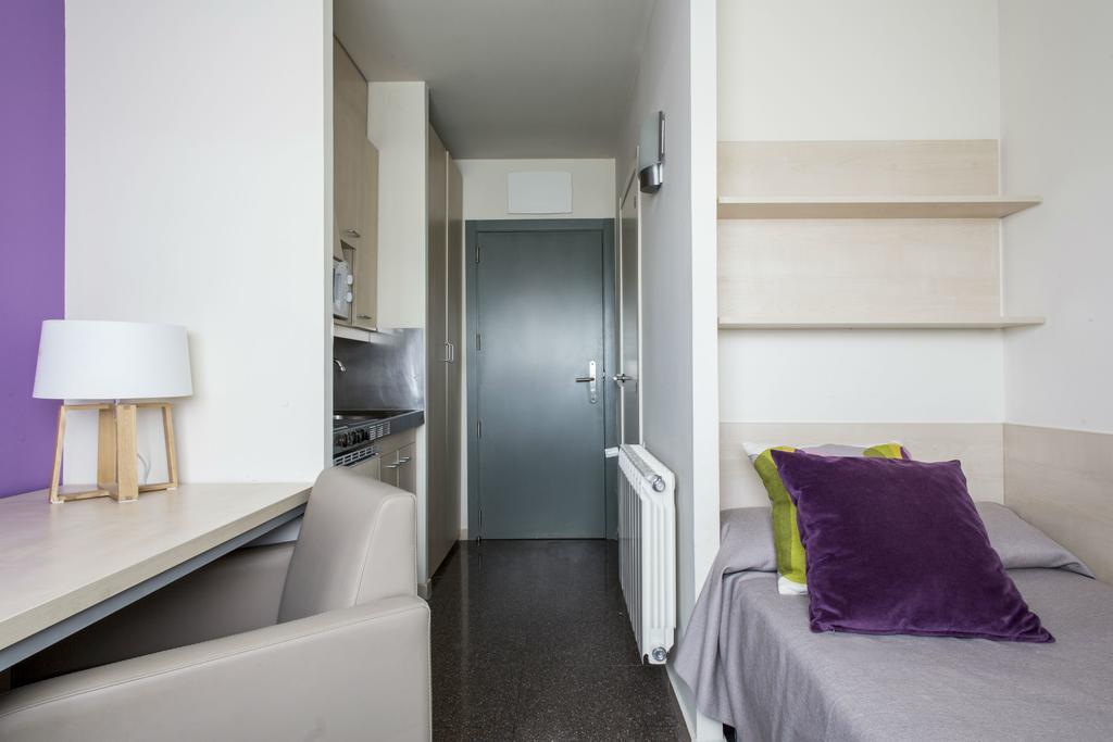 Residencia Universitaria Resa Los Abedules Pamplona Dış mekan fotoğraf