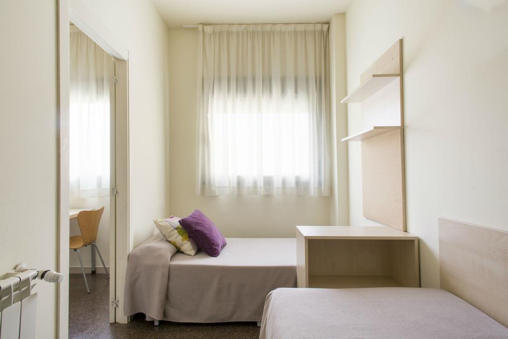 Residencia Universitaria Resa Los Abedules Pamplona Dış mekan fotoğraf