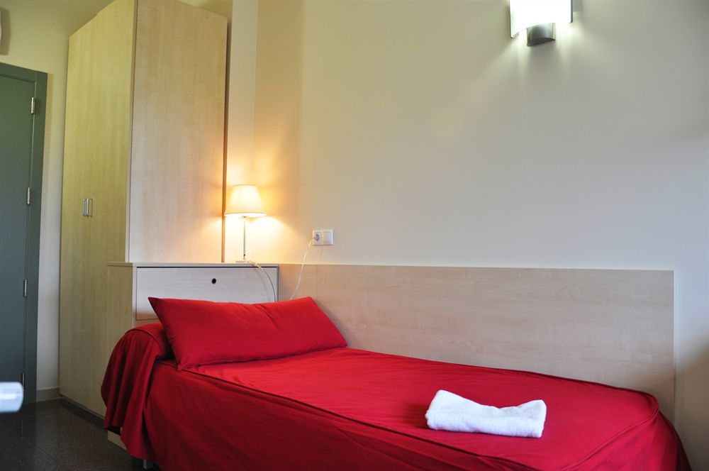 Residencia Universitaria Resa Los Abedules Pamplona Dış mekan fotoğraf